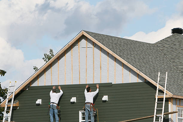 Professional Siding Contractor technician working in New London, CT